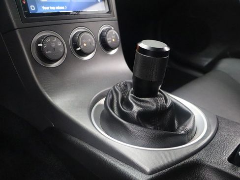 Used 2003 Nissan 350Z Touring RWD image 29