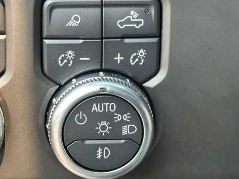 Used 2025 GMC Sierra 1500 AT4 w/ AT4 Premium Package AWD/4WD image 31