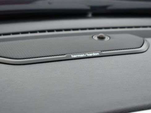 Used 2024 RAM 1500 Laramie image 25