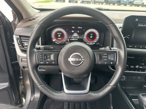 Used 2023 Nissan Rogue Platinum w/ Platinum Premium Package AWD/4WD image 16