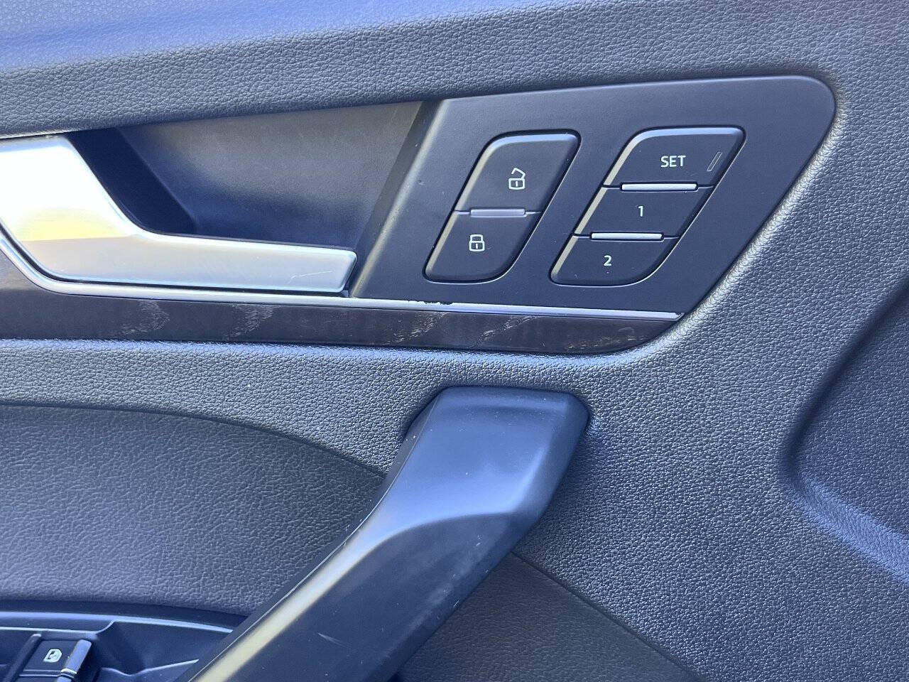 Used 2018 Audi Q5 2.0T Premium Plus w/ Premium Plus Package AWD/4WD image 38