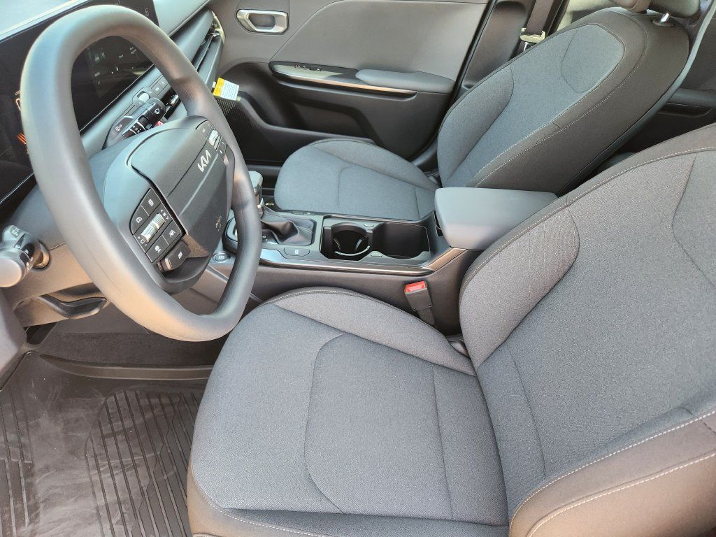 New 2026 Kia K4 FWD image 12