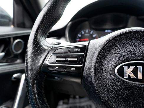 Used 2021 Kia Stinger GT-Line image 39