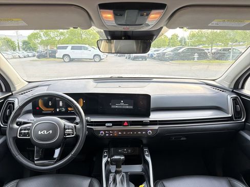 Used 2024 Kia Sorento S AWD/4WD image 21