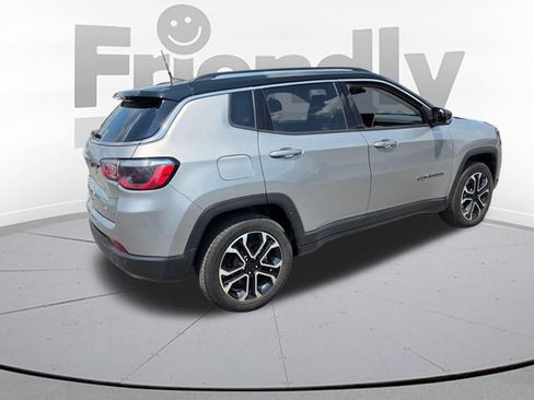 Used 2022 Jeep Compass Limited AWD/4WD image 5