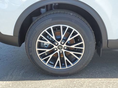 New 2026 Ford Escape PHEV image 5