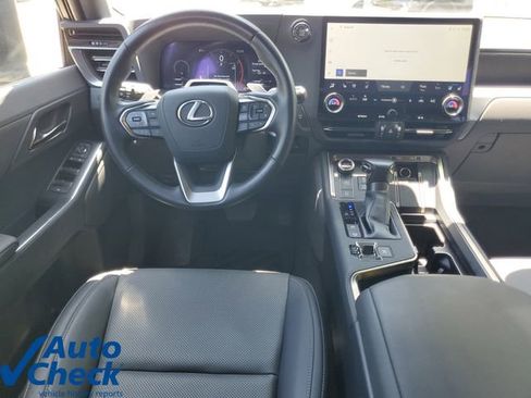 Used 2025 Lexus GX 550 w/ Accessory Package (Z1) AWD/4WD image 17