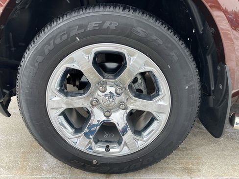 Used 2015 RAM 1500 Laramie w/ Convenience Group image 17