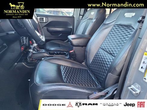 Used 2019 Jeep Wrangler Unlimited Rubicon AWD/4WD image 16