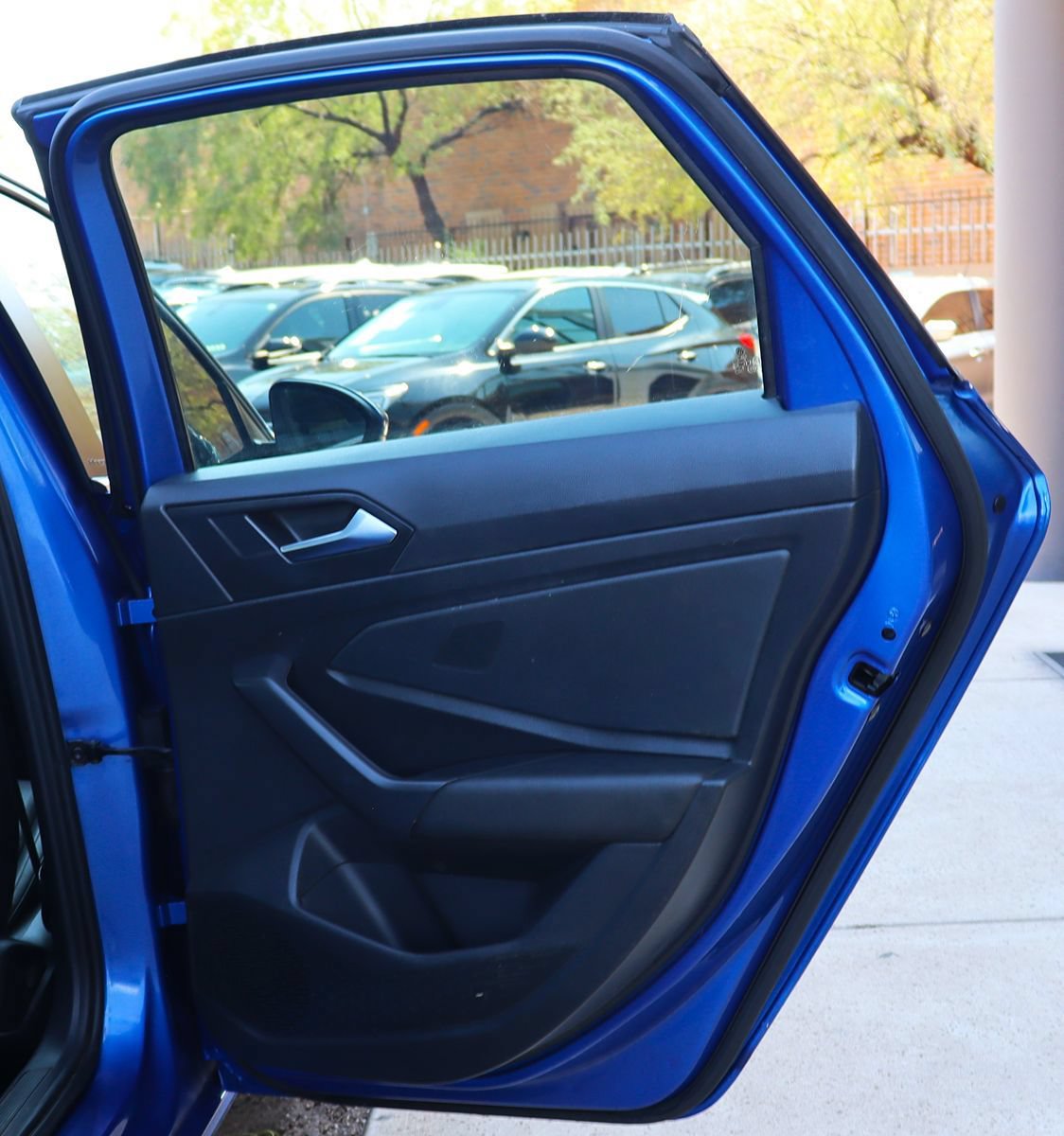 Used 2022 Volkswagen Jetta SE FWD image 27