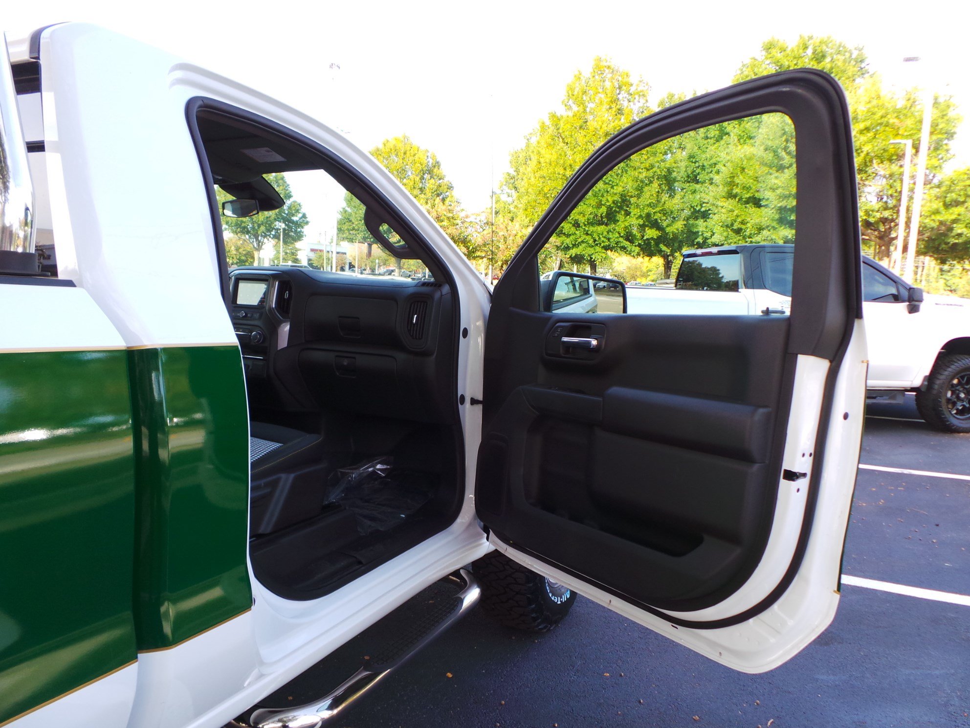 Used 2026 Chevrolet Silverado 1500 W/T w/ WT Value Package AWD/4WD image 45