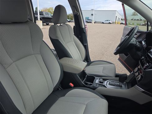 Used 2022 Subaru Forester Premium image 10
