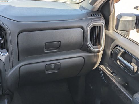 Used 2021 GMC Sierra 2500 Denali w/ Denali Ultimate Package image 18