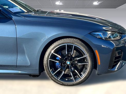 Used 2025 BMW M440i Coupe w/ Premium Package image 34