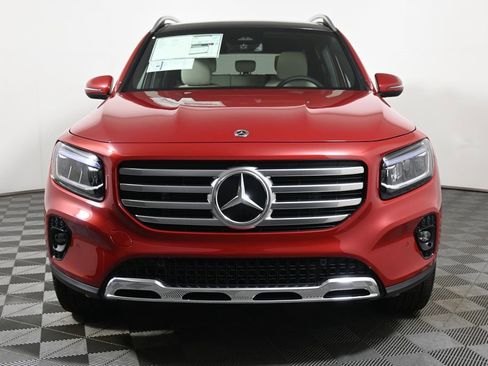 New 2026 Mercedes-Benz GLB 250 4MATIC image 9