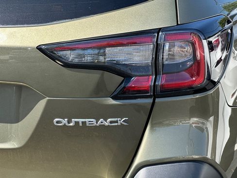 Used 2023 Subaru Outback Premium AWD/4WD image 35