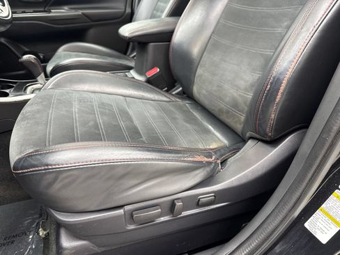 Used 2020 Mitsubishi Outlander LE FWD image 32