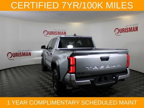 Used 2024 Toyota Tacoma TRD Off-Road AWD/4WD image 7