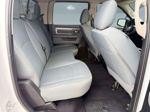 Used 2019 RAM 1500 Classic SLT RWD image 27