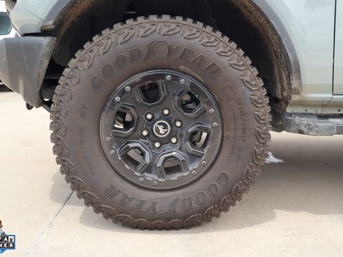 Used 2021 Ford Bronco Wildtrak AWD/4WD image 10