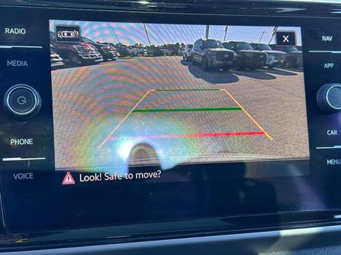 Used 2022 Volkswagen Atlas Cross Sport SEL Premium R-Line image 9