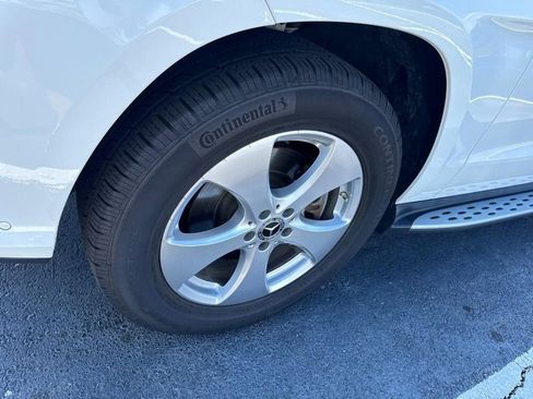 Used 2017 Mercedes-Benz GLS 450 4MATIC image 4