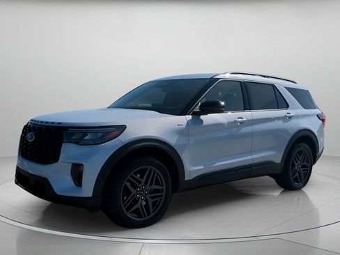 New 2026 Ford Explorer ST-Line image 12