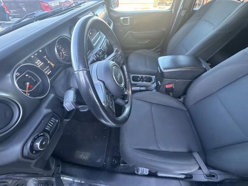 Used 2021 Jeep Wrangler Unlimited Sport image 22