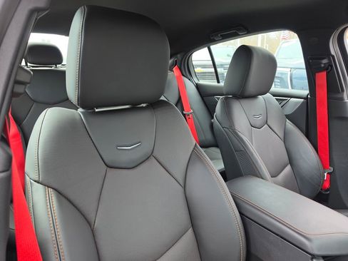 Used 2024 Cadillac CT5 V RWD image 36
