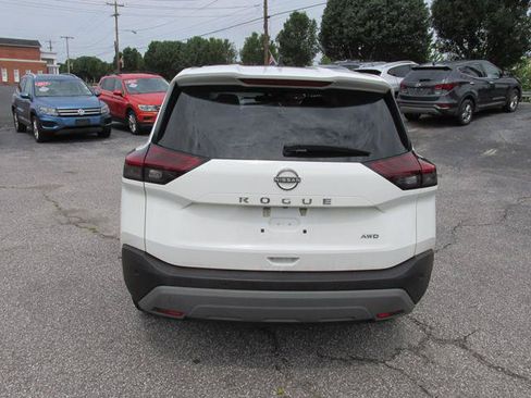 Used 2023 Nissan Rogue S AWD/4WD image 4
