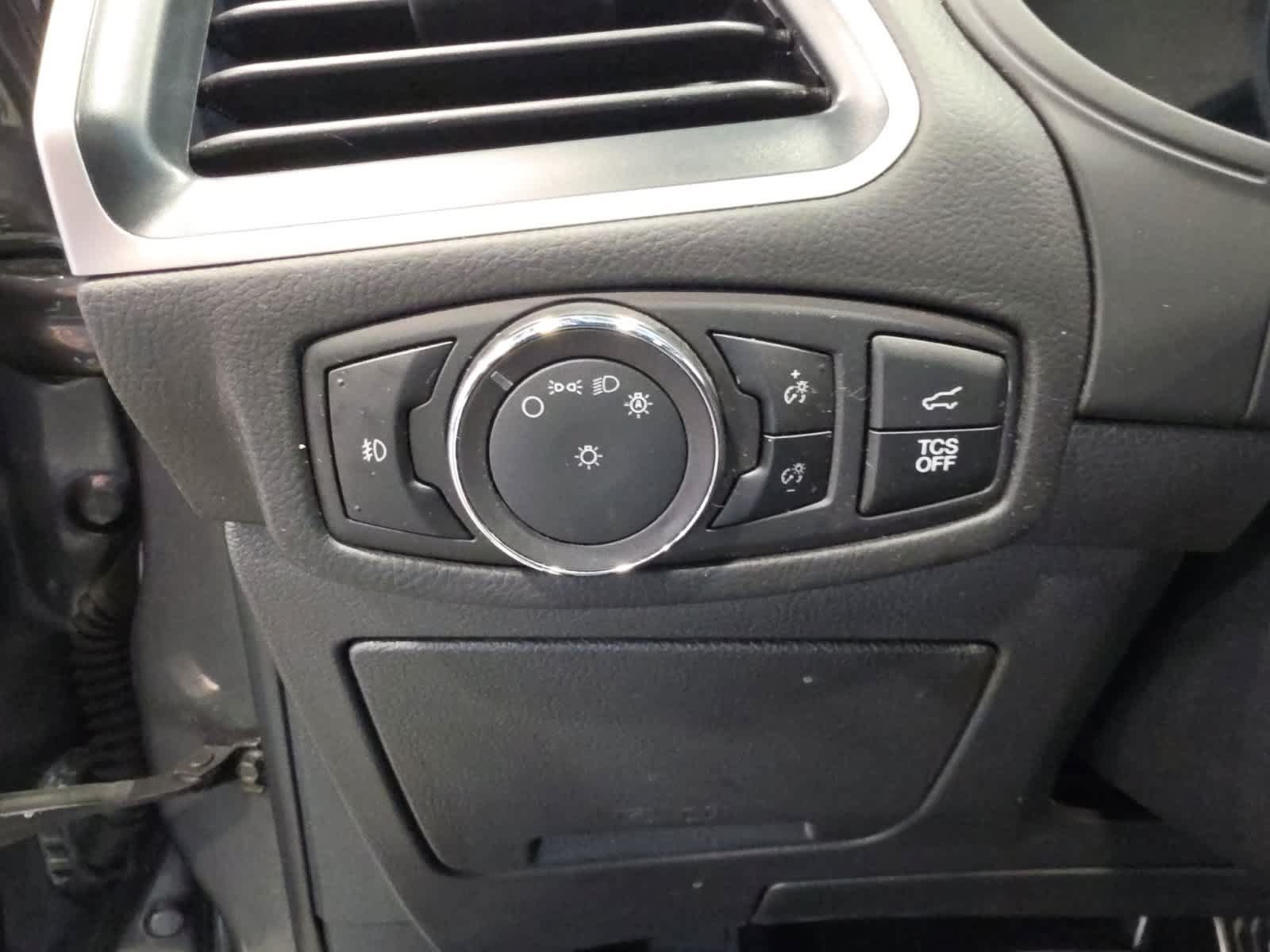 Used 2024 Ford Edge ST-Line AWD/4WD image 21