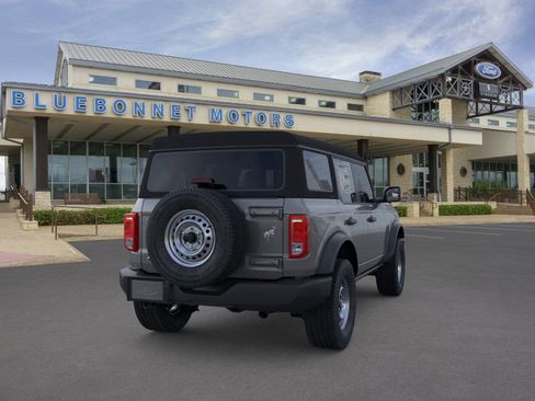 New 2025 Ford Bronco 4-Door image 8