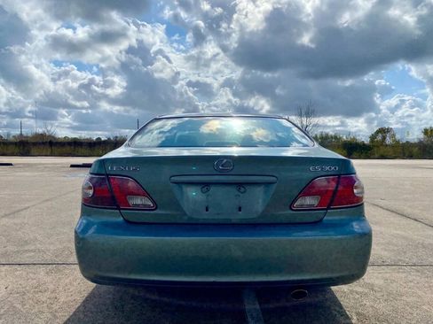 Used 2003 Lexus ES 330 FWD image 6