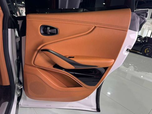 Used 2023 Aston Martin DBX 707 image 40