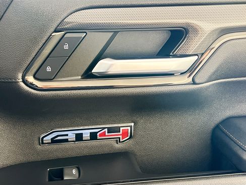 Used 2023 GMC Sierra 1500 AT4 w/ Technology Package image 31