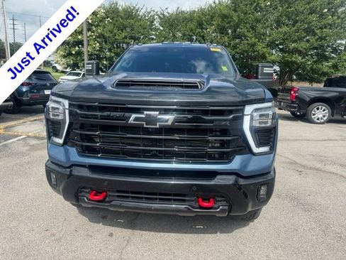 Used 2025 Chevrolet Silverado 2500 LT w/ Trail Boss Package AWD/4WD image 10