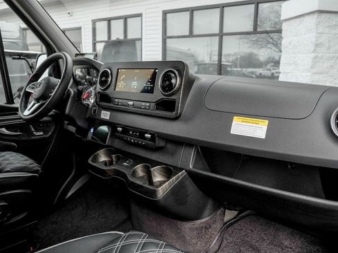 New 2024 Mercedes-Benz Sprinter 3500 image 27