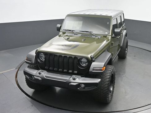 Used 2021 Jeep Wrangler Unlimited Sport AWD/4WD image 36