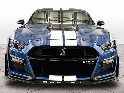Used 2020 Ford Mustang Shelby GT500 w/ Carbon Fiber Track Pack RWD image 3