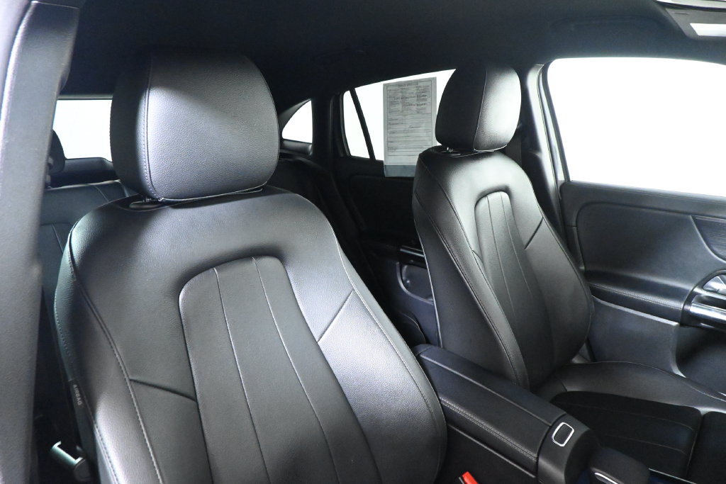 Used 2023 Mercedes-Benz GLA 250 4MATIC image 33