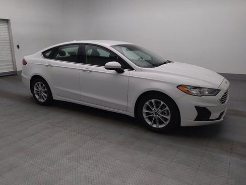 Used 2020 Ford Fusion SE FWD image 11