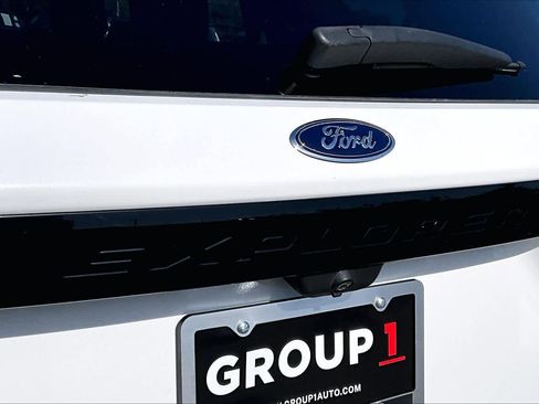 Used 2020 Ford Explorer ST AWD/4WD image 30