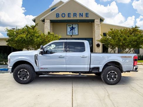 Used 2024 Ford F250 Lariat w/ Lariat Ultimate Package AWD/4WD image 2