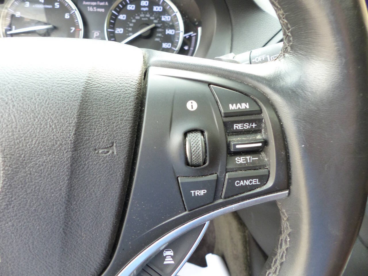 Used 2017 Acura MDX w/ Technology Package AWD/4WD image 28
