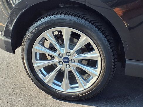 Used 2017 Ford Edge Titanium w/ Equipment Group 302A FWD image 30