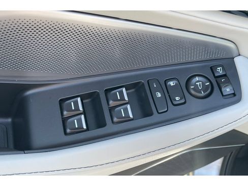Used 2026 Acura MDX SH-AWD w/ Technology Package image 11