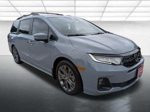Used 2025 Honda Odyssey Touring image 1