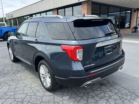 Used 2024 Ford Explorer Limited w/ Equipment Group 301A AWD/4WD image 9