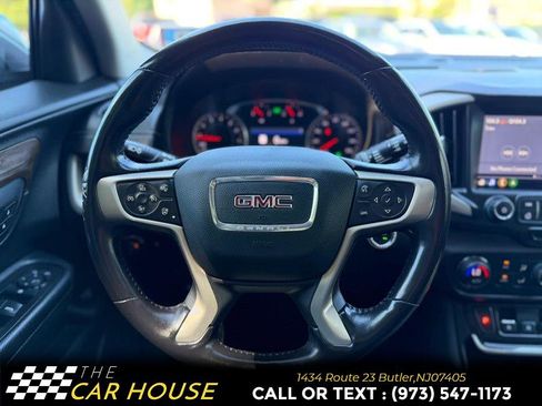 Used 2020 GMC Terrain Denali w/ Denali Premium Package FWD image 25