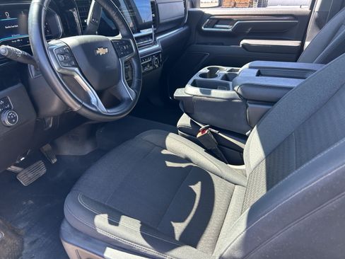 Used 2024 Chevrolet Silverado 2500 LT w/ Convenience Package AWD/4WD image 14
